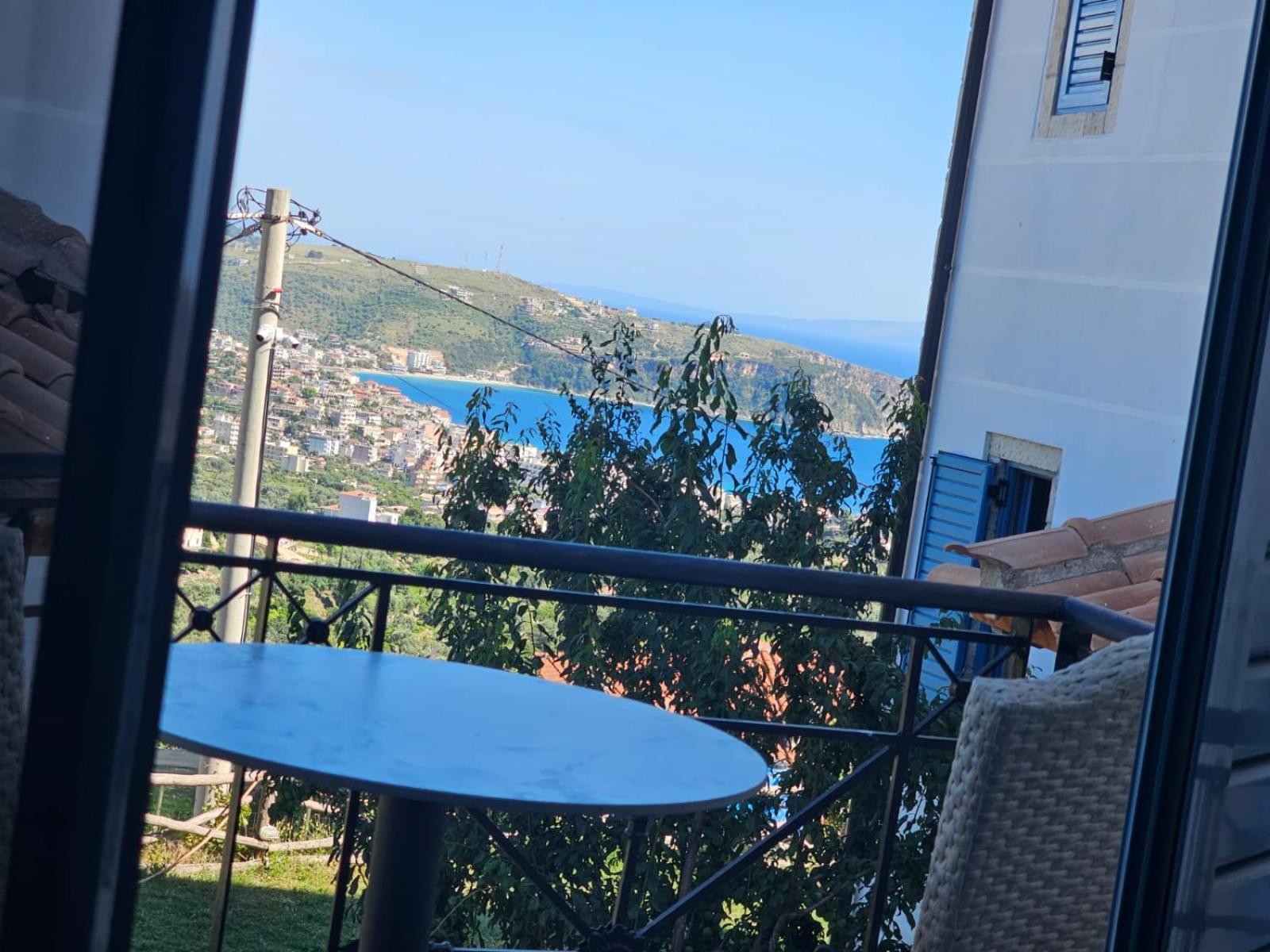 Alex Boutique Hotel Himare Esterno foto