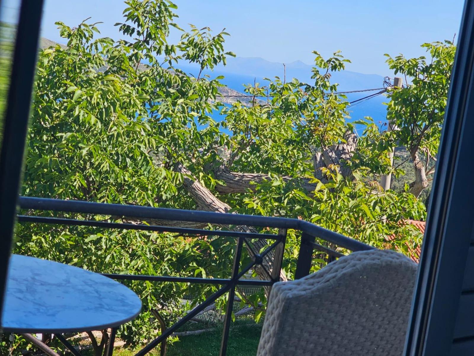 Alex Boutique Hotel Himare Esterno foto